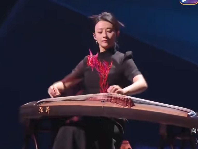 曹媛源同款古筝——23年浙江跨年晚会演奏用古筝