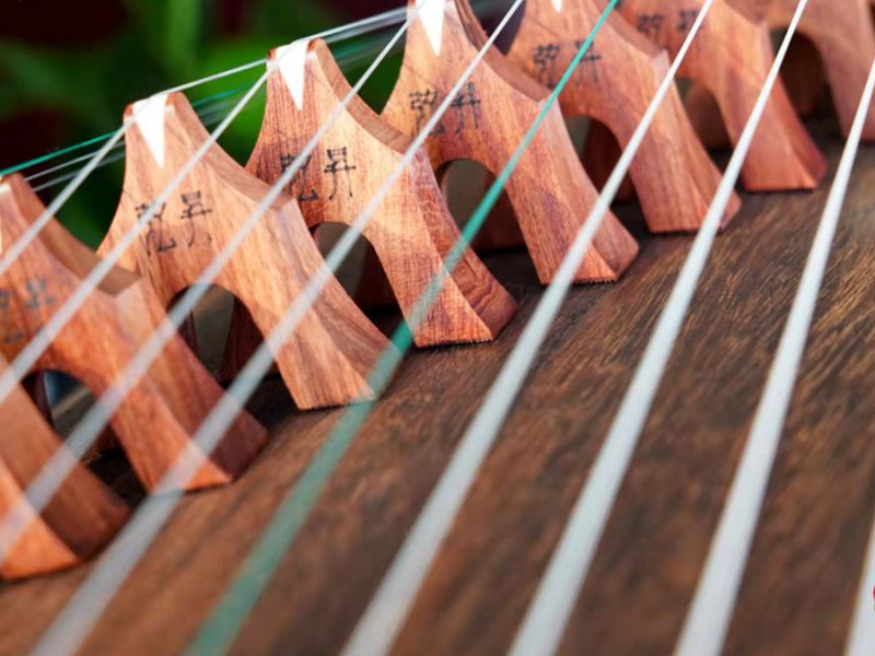 弹奏古筝时，总是跑码是怎么回事？