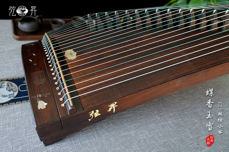 弦昇125黑檀小筝-蝶香玉雪