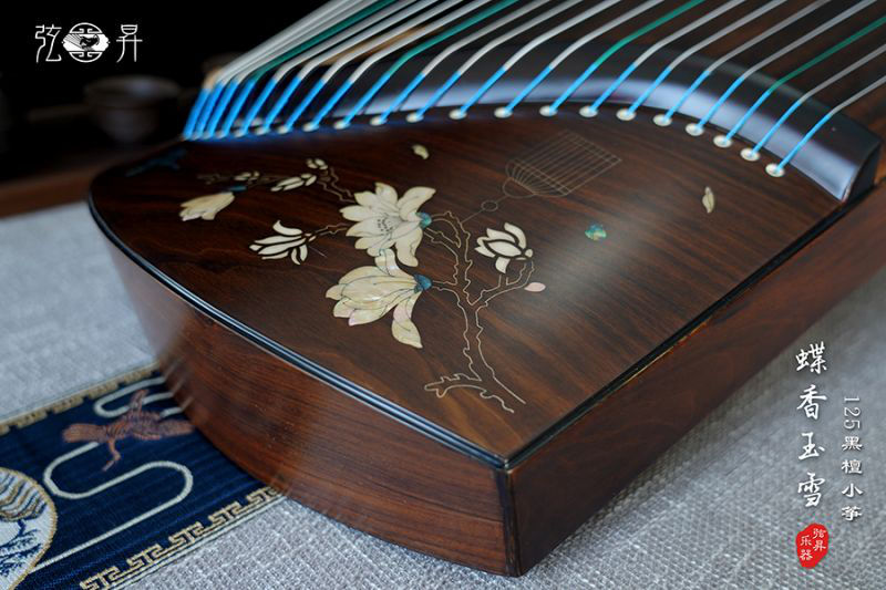 弦昇125黑檀小筝-蝶香玉雪