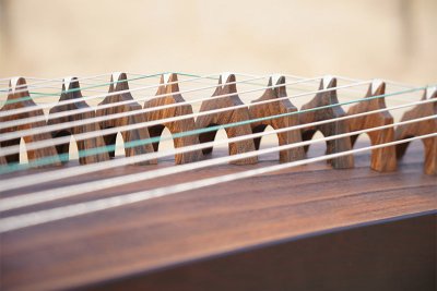 古筝琴弦需要主动更换么，一般多久更换一次？